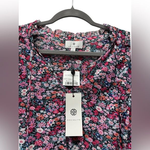 New! Socialite short sleeve v-neck blouse, floral, flutter sleeve, women's large - Picture 6 of 8